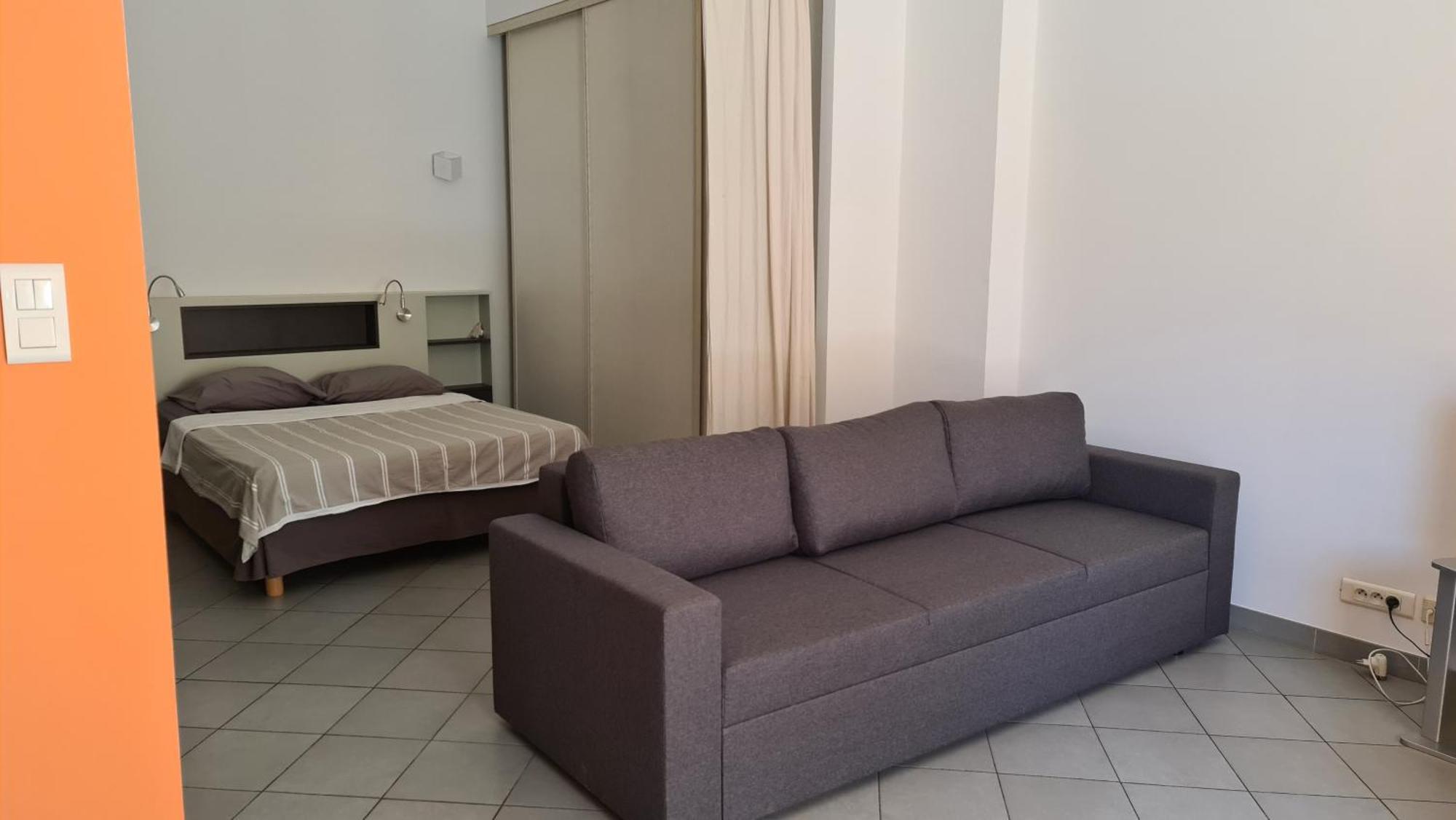Grand Studio-Loft-Grand Parking-Climatise-Proche Centre Аячо Екстериор снимка