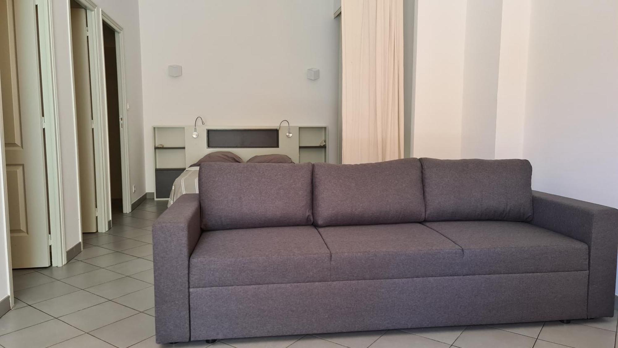 Grand Studio-Loft-Grand Parking-Climatise-Proche Centre Аячо Екстериор снимка