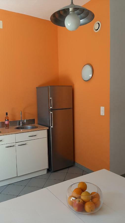 Grand Studio-Loft-Grand Parking-Climatise-Proche Centre Аячо Екстериор снимка