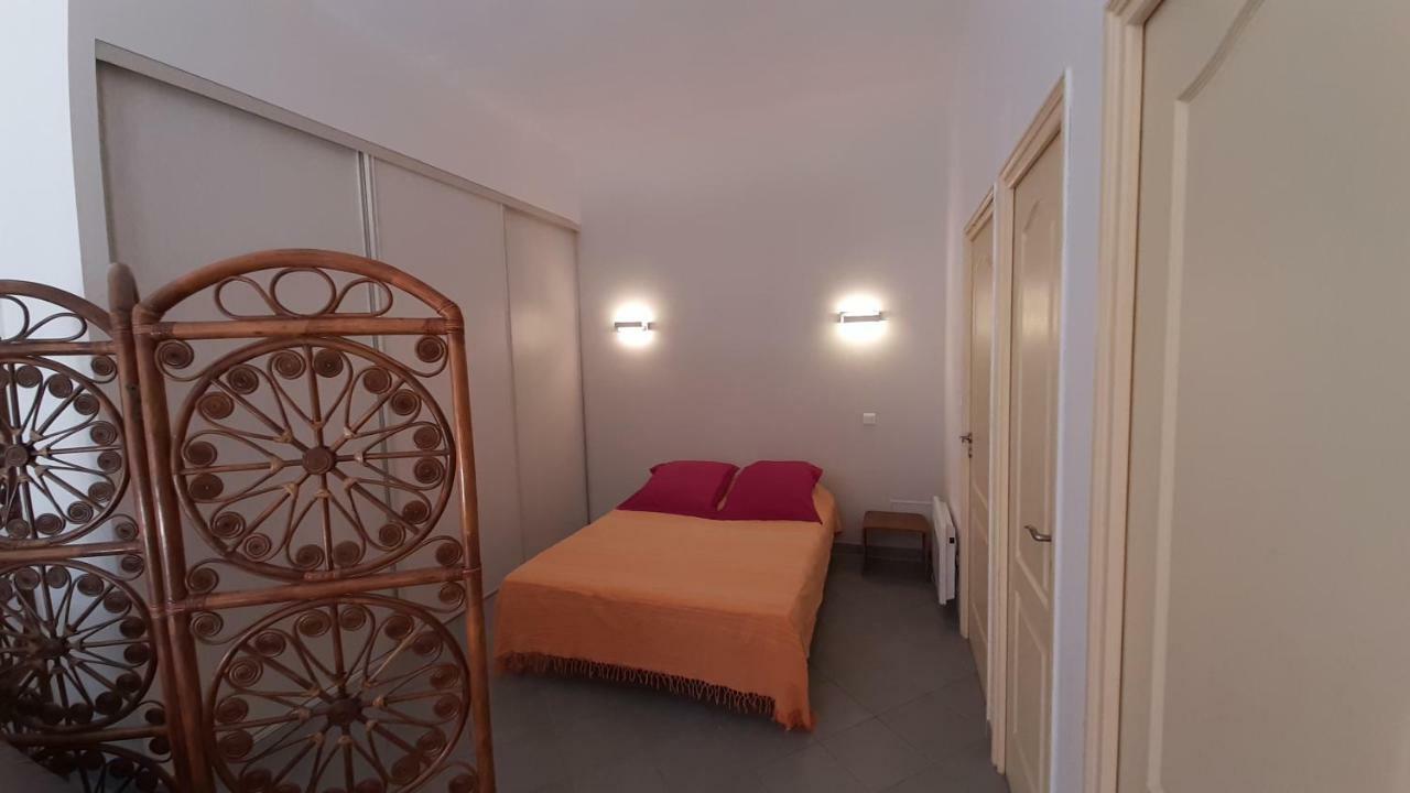 Grand Studio-Loft-Grand Parking-Climatise-Proche Centre Аячо Екстериор снимка